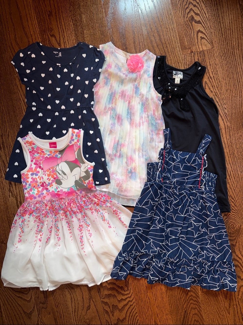 Size 5t girls bundle of 5 dresses.